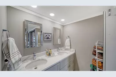 707 S Gulfstream Avenue #505, Sarasota, FL 34236 - Photo 27