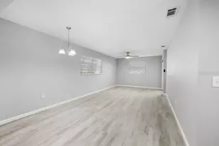 7217 Cloister Dr, Sarasota, FL 34231 - Photo 5