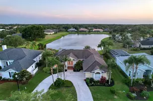 9910 Laurel Valley Ave Cir, Bradenton, FL 34202 - Photo 3