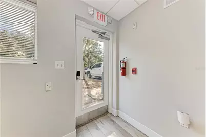 6640 26th Court E, Sarasota, FL 34243 - Photo 7