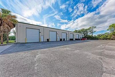 6640 26th Court E, Sarasota, FL 34243 - Photo 35