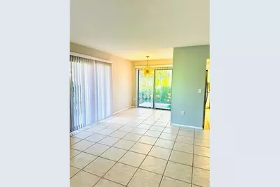 2200 Bahia Vista St #B3, Sarasota, FL 34239 - Photo 3