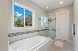 412 Pameto Rd, Nokomis, FL 34275 - Photo 13