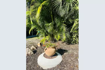 2208 Bahia Vista Street #F1, Sarasota, FL 34239 - Photo 21