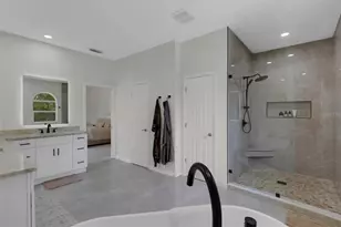 3005 Desoto Rd Desoto Rd, Sarasota, FL 34234 - Photo 43
