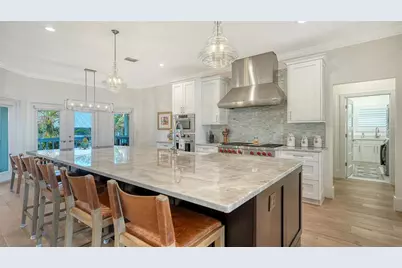 345 Madison Drive, Sarasota, FL 34236 - Photo 7