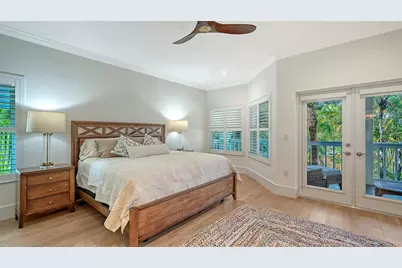 345 Madison Drive, Sarasota, FL 34236 - Photo 9