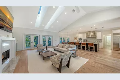 345 Madison Drive, Sarasota, FL 34236 - Photo 5