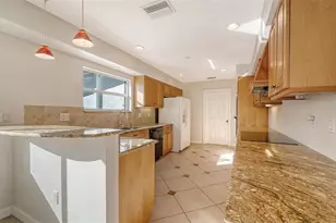 2452 Whippoorwill Cir, Sarasota, FL 34231 - Photo 13