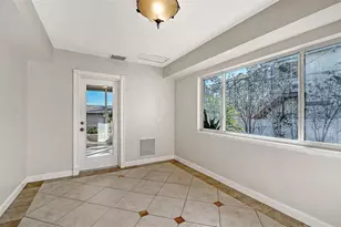 2452 Whippoorwill Cir, Sarasota, FL 34231 - Photo 17