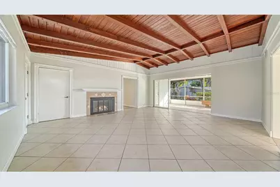 2452 Whippoorwill Circle, Sarasota, FL 34231 - Photo 5