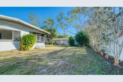 2452 Whippoorwill Circle, Sarasota, FL 34231 - Photo 37