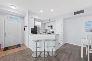 5621 Bidwell Pkwy, Sarasota, FL 34233 - Photo 11
