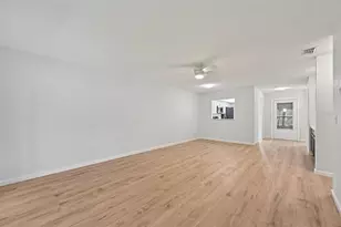 744 Avenida Estancia, Venice, FL 34292 - Photo 11