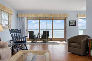 3859 Catalina Dr, Bradenton, FL 34210 - Photo 9