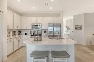 12180 Wellen Golf St, Venice, FL 34293 - Photo 11