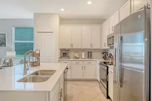12180 Wellen Golf St, Venice, FL 34293 - Photo 13