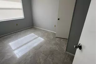 2717 25th St, Sarasota, FL 34234 - Photo 7