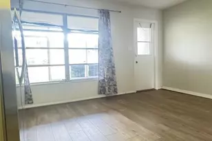 210 Elliot Ave, Sarasota, FL 34232 - Photo 7