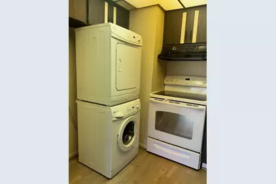 210 Elliot Avenue #135, Sarasota, FL 34232 - Photo 3