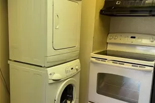 210 Elliot Ave, Sarasota, FL 34232 - Photo 3