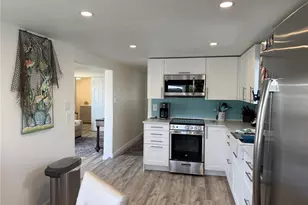 2601 Gulf Dr N, Bradenton Beach, FL 34217 - Photo 9