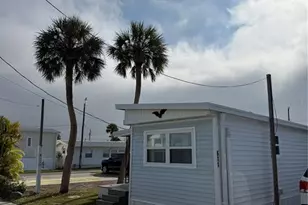 2601 Gulf Dr N, Bradenton Beach, FL 34217 - Photo 3