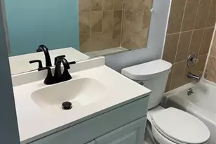 4800 Rilma Ave, Sarasota, FL 34234 - Photo 5