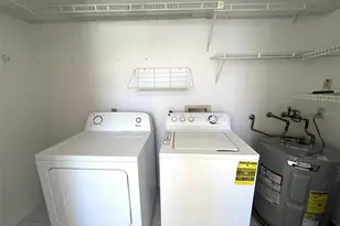 5186 Marsh Field Ln, Sarasota, FL 34235 - Photo 3