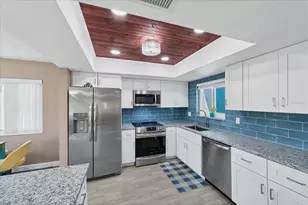 3806 Roxane Blvd, Sarasota, FL 34235 - Photo 9