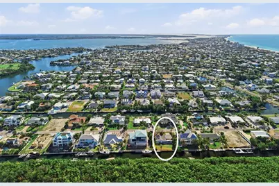 514 77th Street, Holmes Beach, FL 34217 - Photo 9