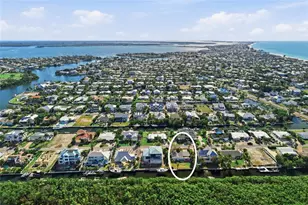 514 77th St, Holmes Beach, FL 34217 - Photo 9
