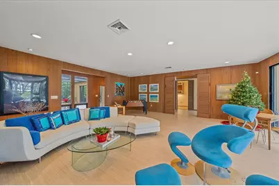 3348 Old Oak Drive, Sarasota, FL 34239 - Photo 11