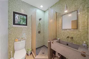 3348 Old Oak Dr, Sarasota, FL 34239 - Photo 7