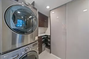 3348 Old Oak Dr, Sarasota, FL 34239 - Photo 47