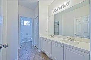 5701 Bentgrass Dr, Sarasota, FL 34235 - Photo 35