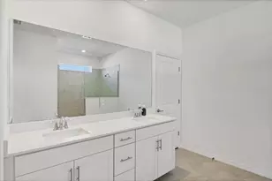 11314 Pinot Dr, Venice, FL 34293 - Photo 9