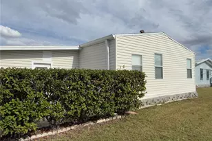 5707 45th St E, Bradenton, FL 34203 - Photo 3