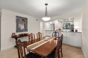 1633 Boathouse Cir, Sarasota, FL 34231 - Photo 13