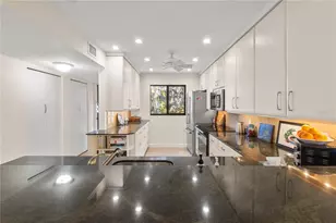 1633 Boathouse Cir, Sarasota, FL 34231 - Photo 5