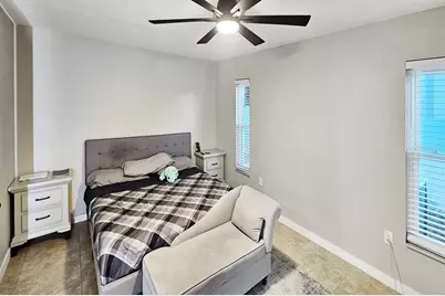 2490 Huffton Circle, Sarasota, FL 34235 - Photo 13