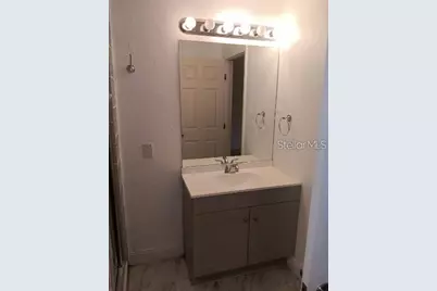 2281 Lockwood Meadows Drive, Sarasota, FL 34234 - Photo 11