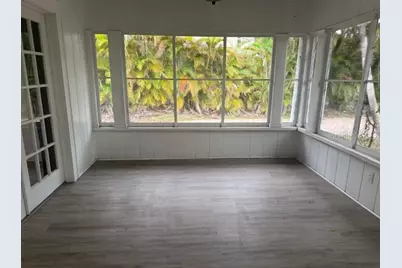 617 Siesta Drive, Sarasota, FL 34242 - Photo 11