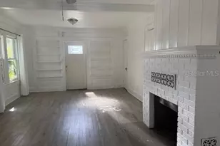 617 Siesta Dr, Sarasota, FL 34242 - Photo 5