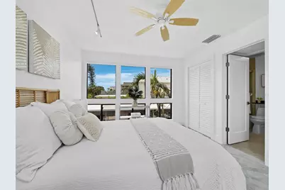 800 S Blvd Of The Presidents #19, Sarasota, FL 34236 - Photo 9