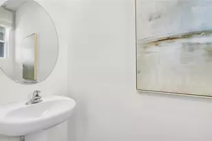 4100 Gold Dust Ln, Sarasota, FL 34243 - Photo 3