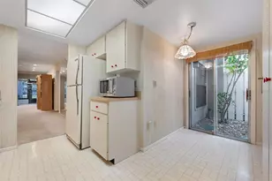 1235 Tallywood Dr, Sarasota, FL 34237 - Photo 17