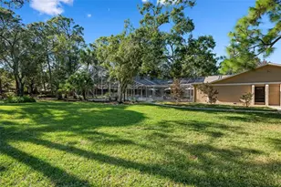 1235 Tallywood Dr, Sarasota, FL 34237 - Photo 35