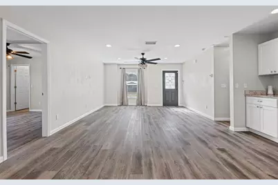 18386 Locklane Avenue, Port Charlotte, FL 33948 - Photo 9