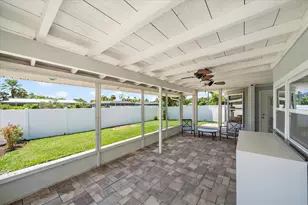 6841 Roxbury Dr, Sarasota, FL 34231 - Photo 29